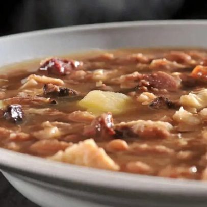 Reforma de Centeno foi acordo mútuo, sem despedimento ou favorecimento