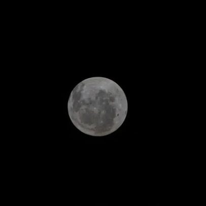 Astronautas observam cratera lunar inédita para humanos