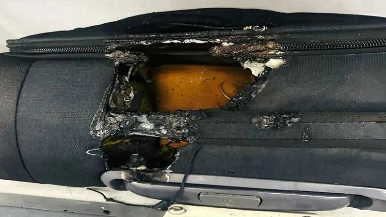 Cigarro eletrónico a arder obriga aterragem de emergência da TAP