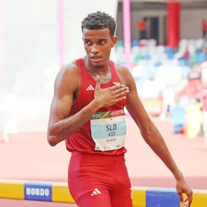 Atleta do Benfica Etson Barros em coma induzido após acidente