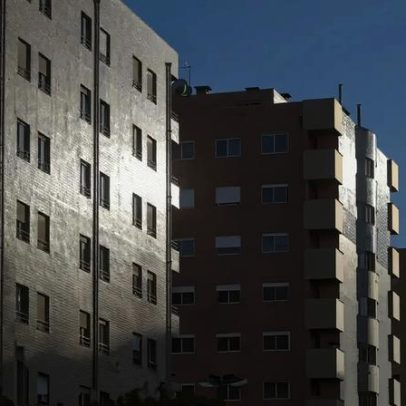 Preço das casas continua a subir, sem solução governamental para a crise