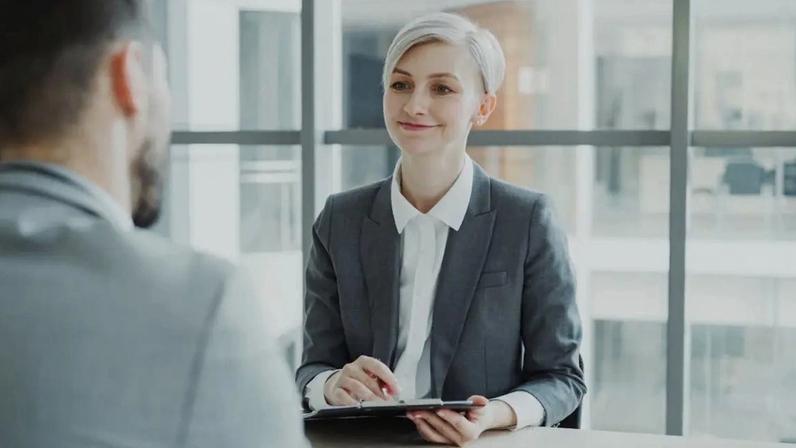 Mentoria impulsiona a progressão na carreira: como funciona