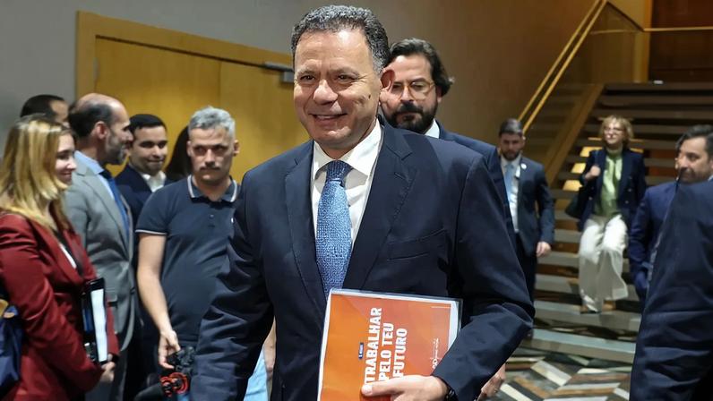 Montenegro promete medidas equilibradas e pode sacrificar resultados orçamentais