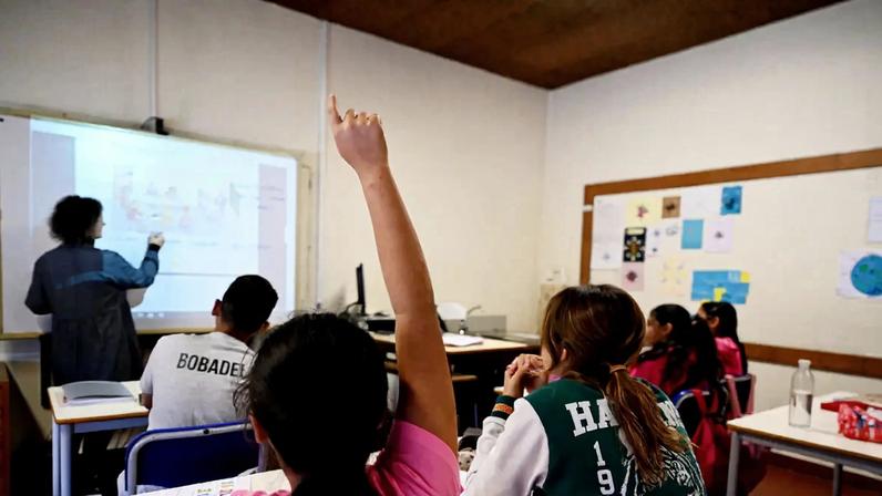 Estudantes de mestrado podem concorrer a concurso docente.