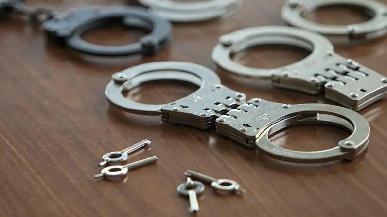 Vagas para espetáculo que exibe mamilos esgotam no primeiro dia de inscrições