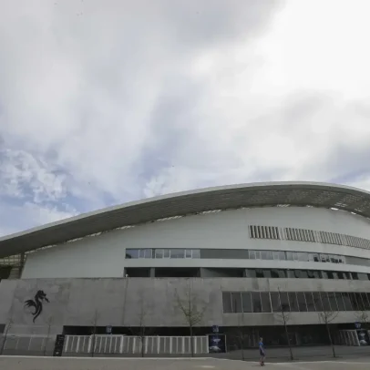 Tensão entre seguranças e jogadores durante chegada do Sporting ao Dragão
