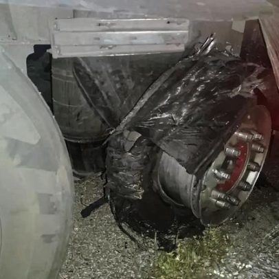 Pneu de camião rebenta e atinge quatro veículos na A4, Mirandela