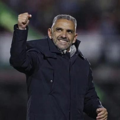 Rui Borges no duelo da Amoreira, a ver o Arsenal para ganhar tempo