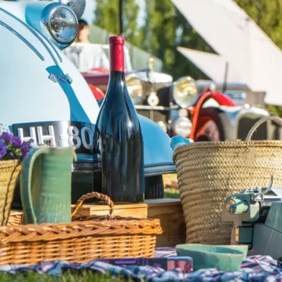 Maia recebe 5ª edição do Wine & Classics com vinhos, carros clássicos e comida