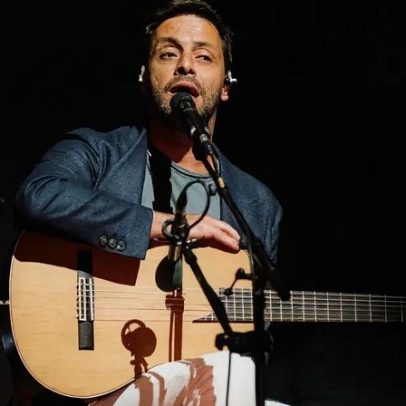 António Zambujo oferece oração musical a plateia grisalha no Porto