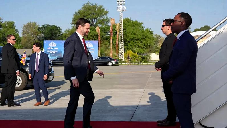 EUA decretam bloqueio do Estreito de Ormuz após falha nas negociações com o Irã