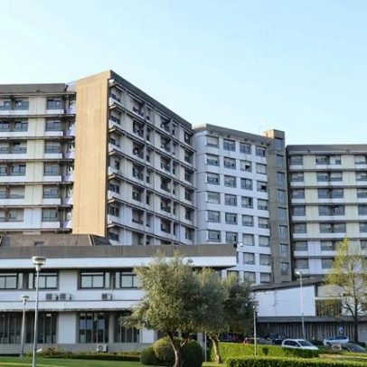 Menor de 11 anos fica ferido em colisão entre mota e carro em Guimarães