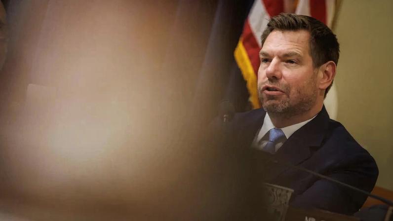 Suspende campanha para governador da Califórnia após denúncias de agressão