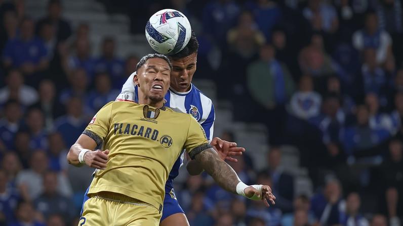 Federação abre processo a Alberto Costa por alegada cuspidela a Sorriso
