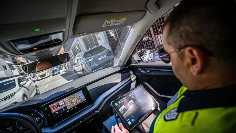 Polícias municipais levaram automobilista para instalações da câmara