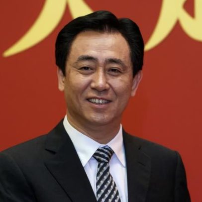 Fundador da China Evergrande admite culpa em fraude e suborno