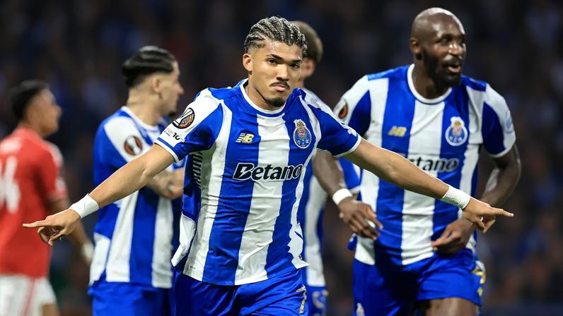 Imagem de contexto do artigo GNR detido por disparar contra discoteca após discussão com segurança