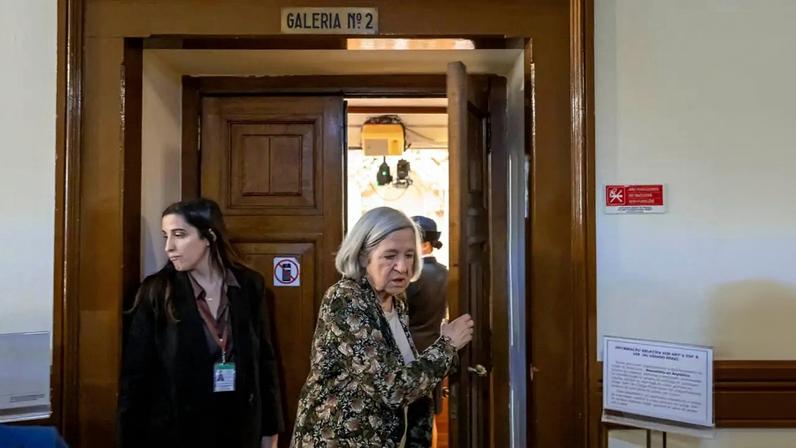 Helena Roseta: já não é só política, é sobre o comportamento dos deputados