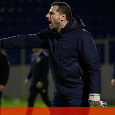 Quarteto da Estrela Amadora em alerta amarelo para jogo com FC Porto