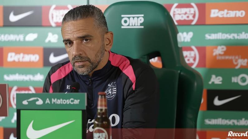 Em direto: siga a conferência de Rui Borges de antevisão ao jogo com o Estrela da Amadora