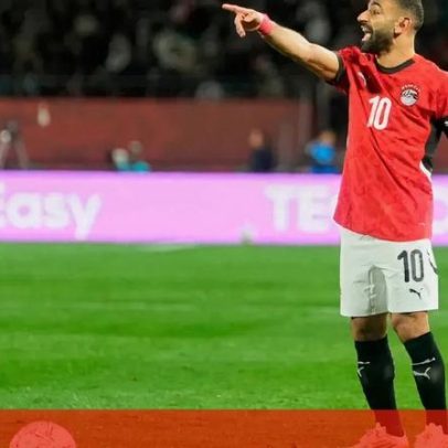 Brad Friedel aponta possível sucessor de Salah