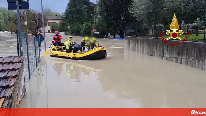 Bombeiros realizaram centenas de operações de socorro