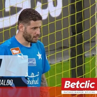 Cristiano Ronaldo volta a marcar pelo Al Nassr ao transformar penálti