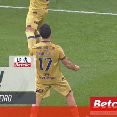 Ex-dragão Rodrigo Pinheiro marca aos 90'+9 e trava FC Porto