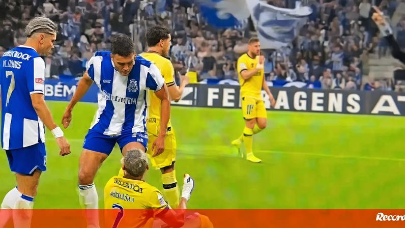 Alberto Costa nega ter cuspido no colega e diz ter usado apenas palavras