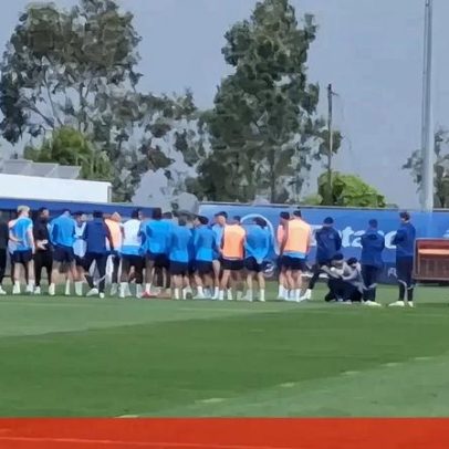 Treino do FC Porto começou com trio a passar pelo túnel dos cachaços