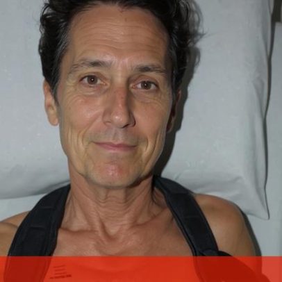 Aleix Espargaró sofre acidente grave em testes na Malásia e quebra vértebras