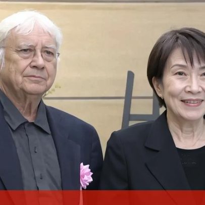 Primeira-ministra do Japão entusiasma-se ao conhecer a banda Deep Purple