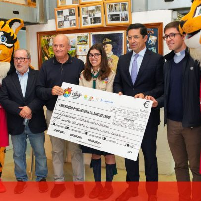 FPB e CM Albufeira doam 4.198 euros ao Agrupamento 1389 S. José-Ferreiras