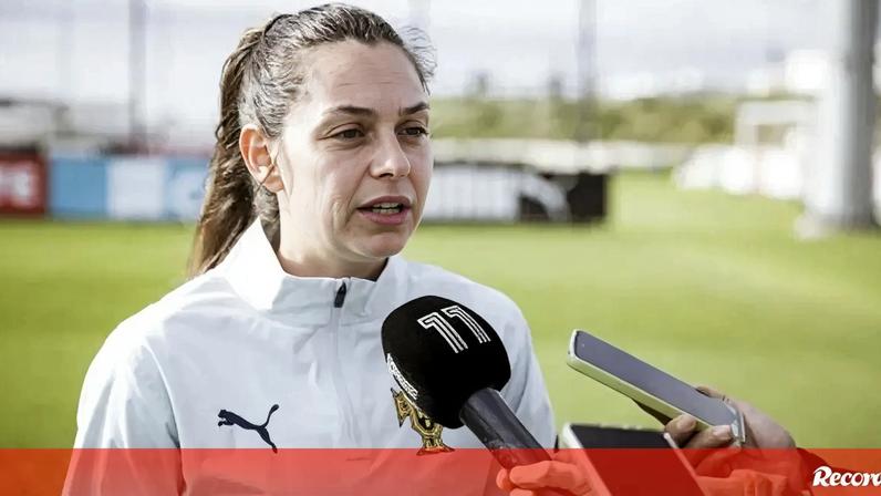 Andreia Faria fala aos jornalistas