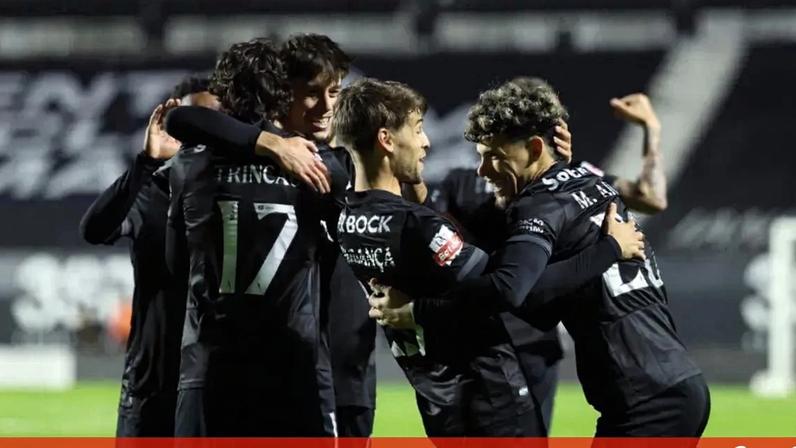 «Um jogo abaixo do que o Sporting consegue fazer. Valeu pela entrada do gato...»