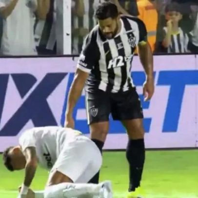 Entrada dura de Hulk sobre Neymar enfurece adeptos do Santos