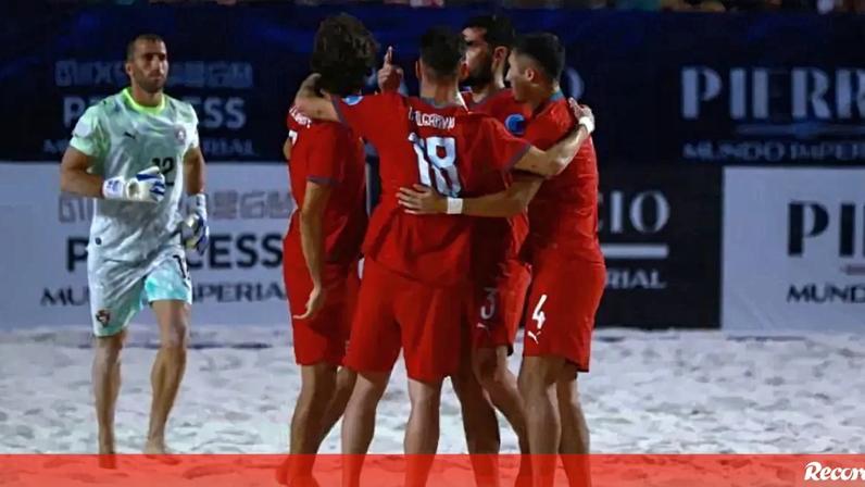 Portugal termina em segundo na Acapulco Cup de futebol de praia