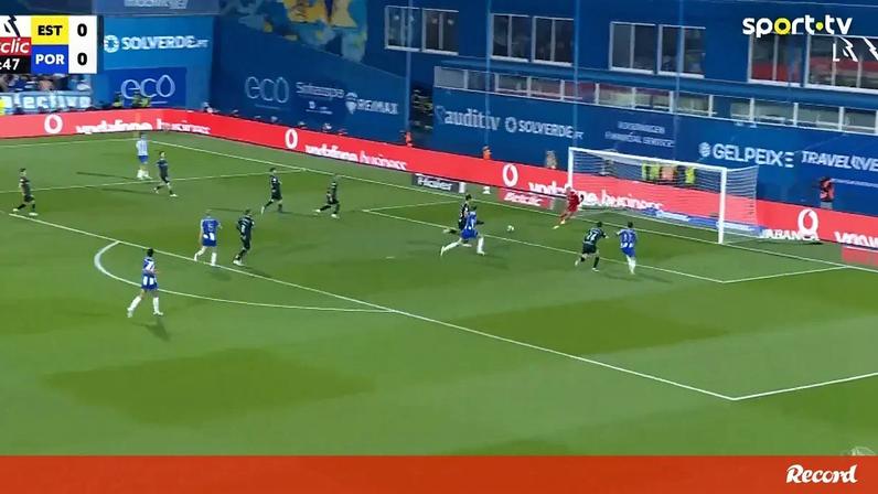 Entrada a todo o gás na Amoreira: foi assim que Pepê adiantou o FC Porto frente ao Estoril