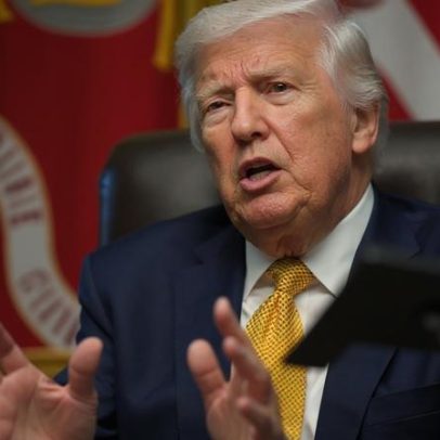 Trump critica líder da Igreja Católica, alegando fraqueza do Papa Leão e crime