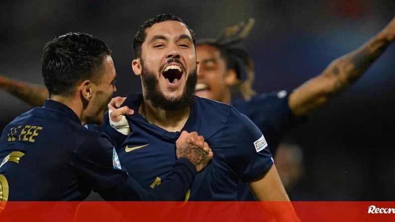 Cherki em destaque por França