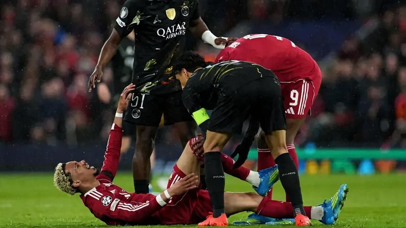 Ekitiké lesionou-se no jogo com o PSG