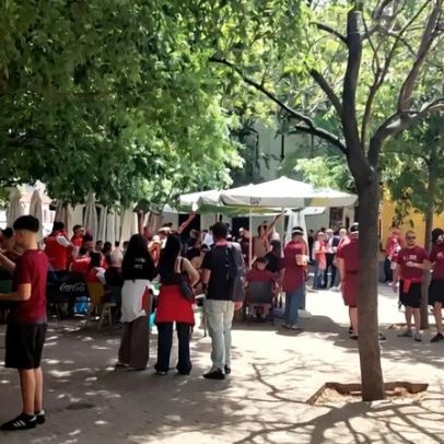 Adeptos do Sp. Braga celebram em Sevilha