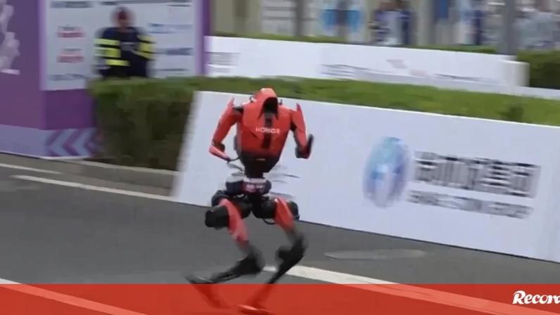 Robô vence meia-maratona e pode bater recorde mundial entre humanos