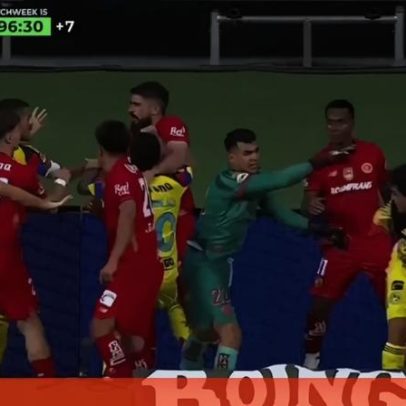 Jogo Toluca vs América marcado por violência no relvado