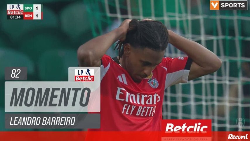 Leandro Barreiro falha oportunidade na baliza após cruzamento de Lukebakio