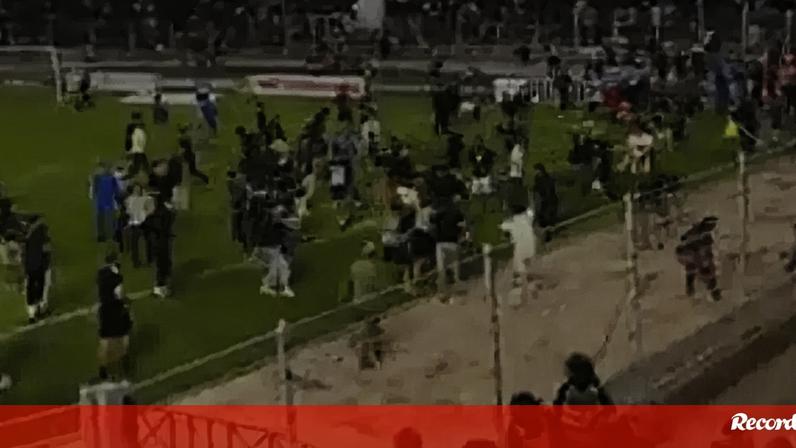 Tudo aconteceu no OC Safi-Alger, a contar para a Taça Confederação CAF