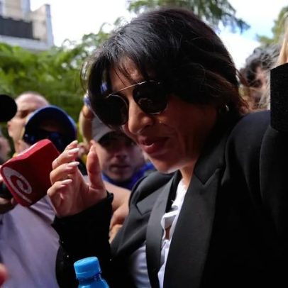 Filha denuncia manipulação total dos médicos no caso da morte de Maradona