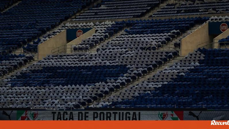 Dragão veste-se para o FC Porto-Sporting com coreografia em preparação