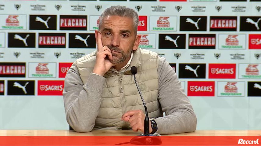 Rui Borges comenta paragens de Rui Silva, jogo terminou com problemas físicos