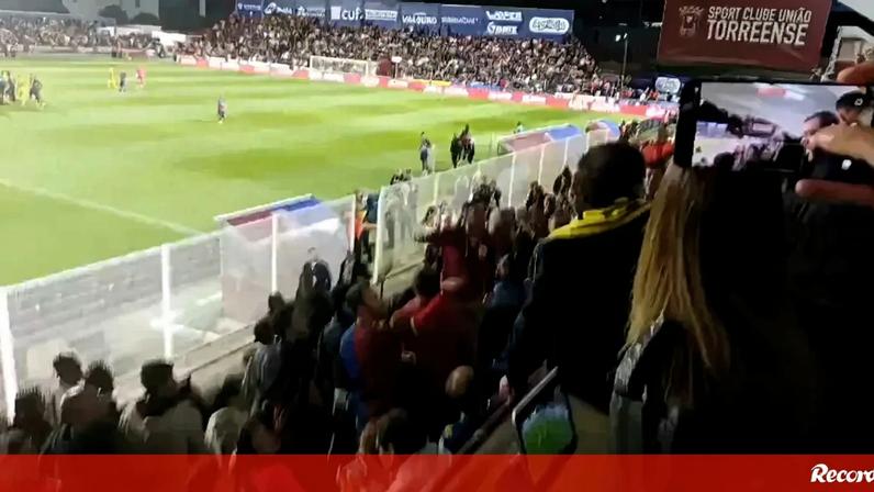 Pedido de cartão vermelho gera bate-boca entre adeptos do Torreense e jogadores do Fafe no camarote